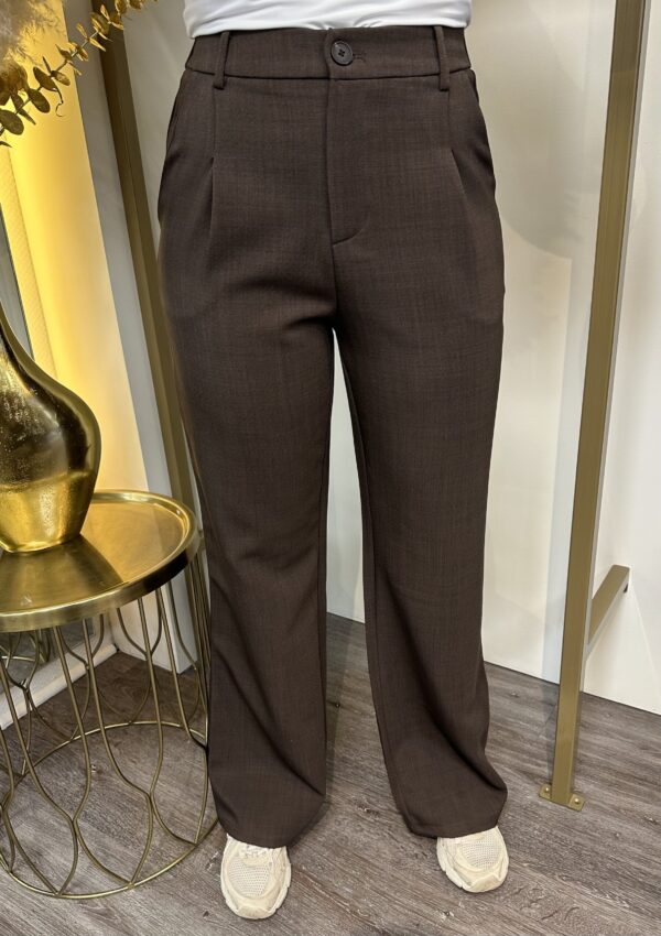 Broek Manon