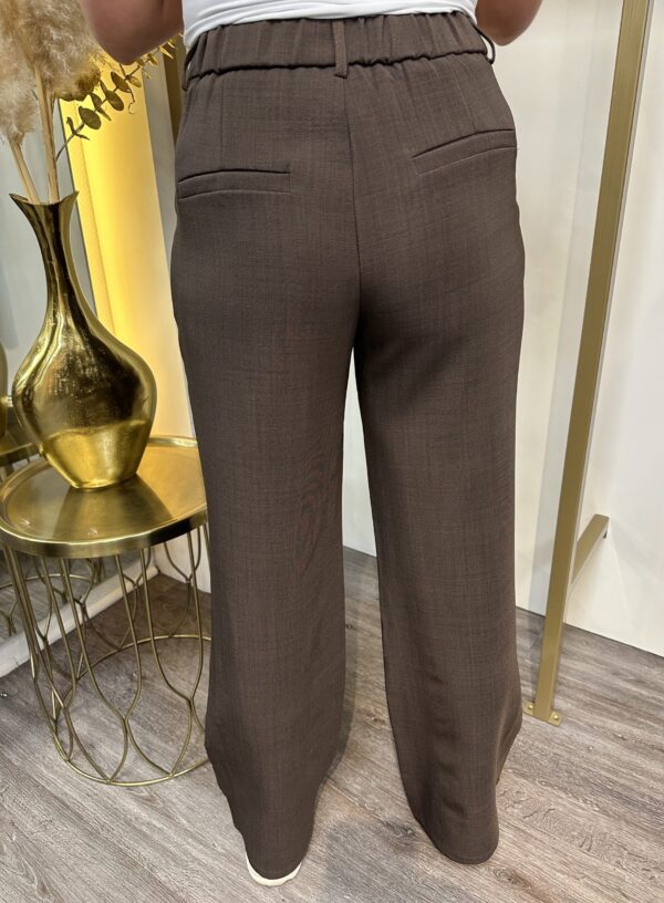 Broek Manon